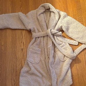 Pottery Barn Cozy Sherpa Robe in Cream